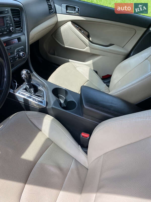 Седан Kia Optima 2012 в Одессе