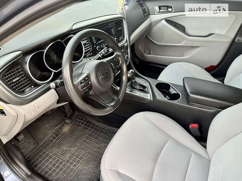 Седан Kia Optima 2014 в Киеве