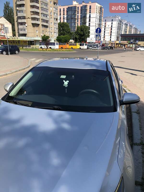 Седан Kia Optima 2015 в Луцьку