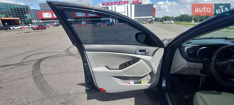 Седан Kia Optima 2014 в Киеве