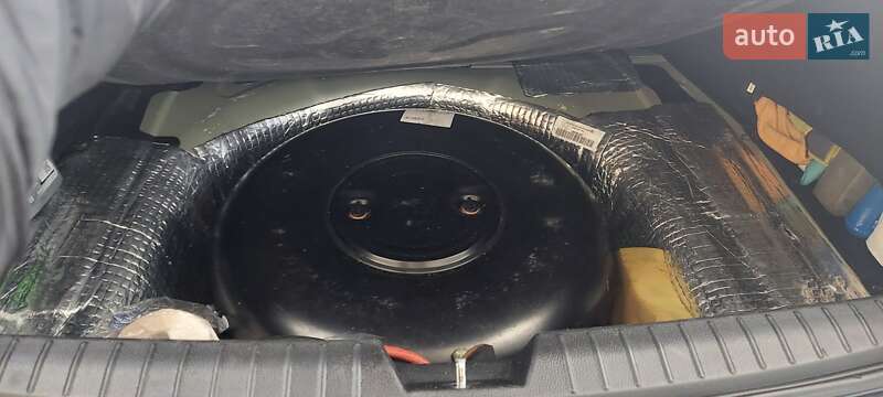 Седан Kia Optima 2014 в Киеве