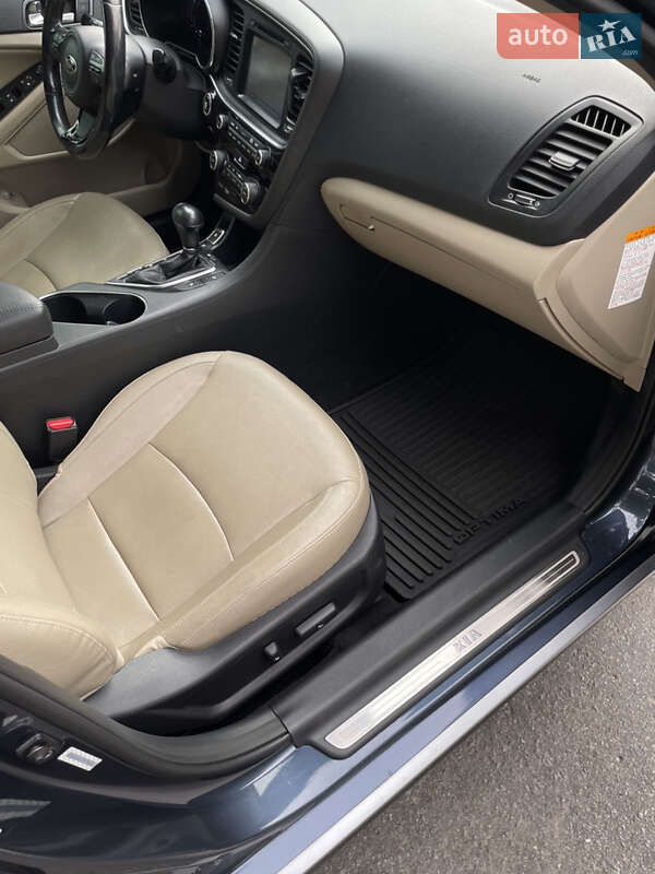 Седан Kia Optima 2014 в Житомире