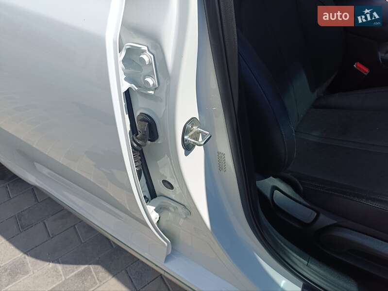 Седан Kia Optima 2017 в Ровно