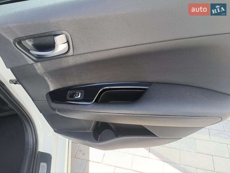 Седан Kia Optima 2017 в Ровно