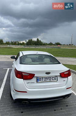 Седан Kia Optima 2014 в Львові