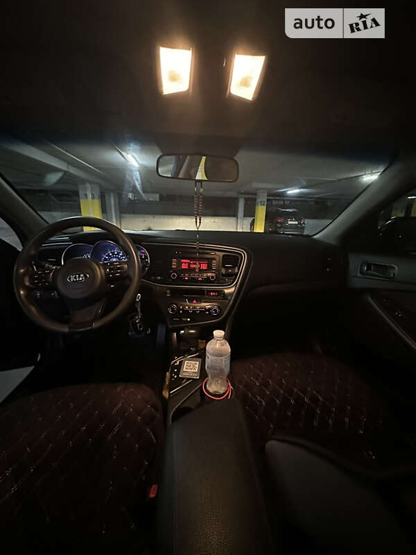 Седан Kia Optima 2015 в Львові