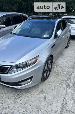 Седан Kia Optima 2011 в Калуше