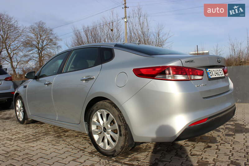 Седан Kia Optima 2017 в Дунаївцях