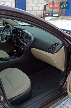 Седан Kia Optima 2014 в 