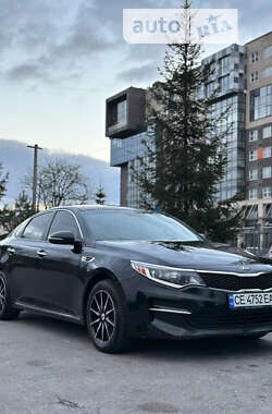 Седан Kia Optima 2016 в Чернівцях