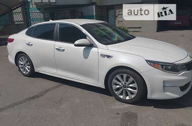 Седан Kia Optima 2015 в Киеве