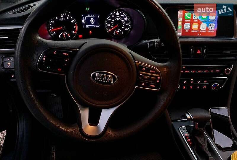 Седан Kia Optima 2018 в Киеве