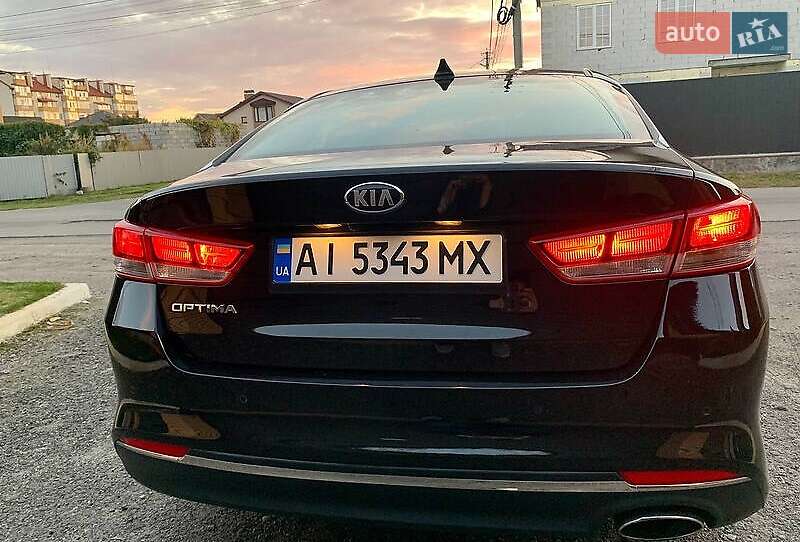 Седан Kia Optima 2018 в Киеве