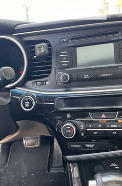 Седан Kia Optima 2015 в Борисполе