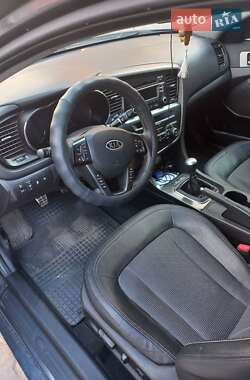 Седан Kia Optima 2012 в Хмельницком