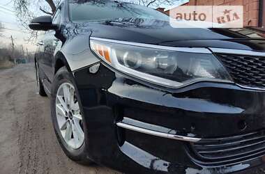 Седан Kia Optima 2016 в 