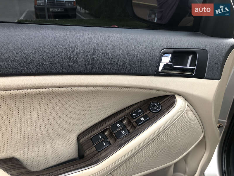 Седан Kia Optima 2012 в Киеве фото 12 Седан Kia Optima 2012 в Киеве