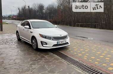 Седан Kia Optima 2015 в Сваляве