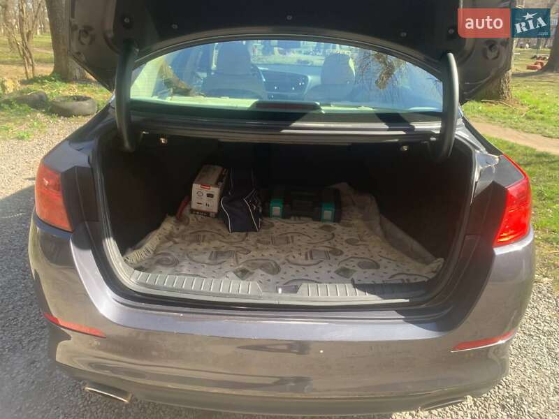 Седан Kia Optima 2015 в Изяславе