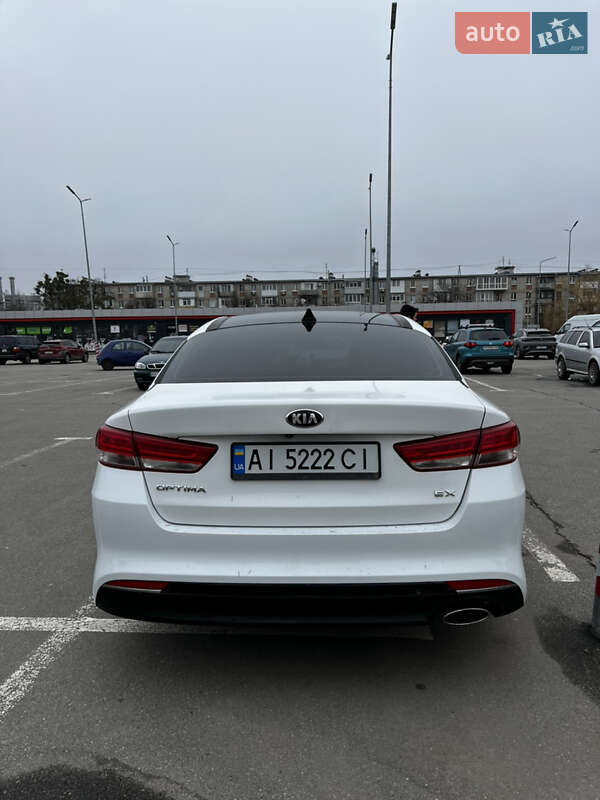 Седан Kia Optima 2016 в Киеве