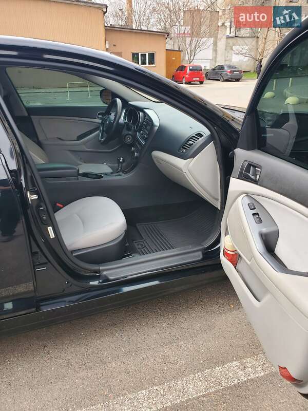 Седан Kia Optima 2014 в Одессе
