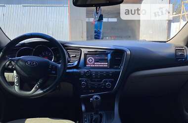 Седан Kia Optima 2010 в Мерефа
