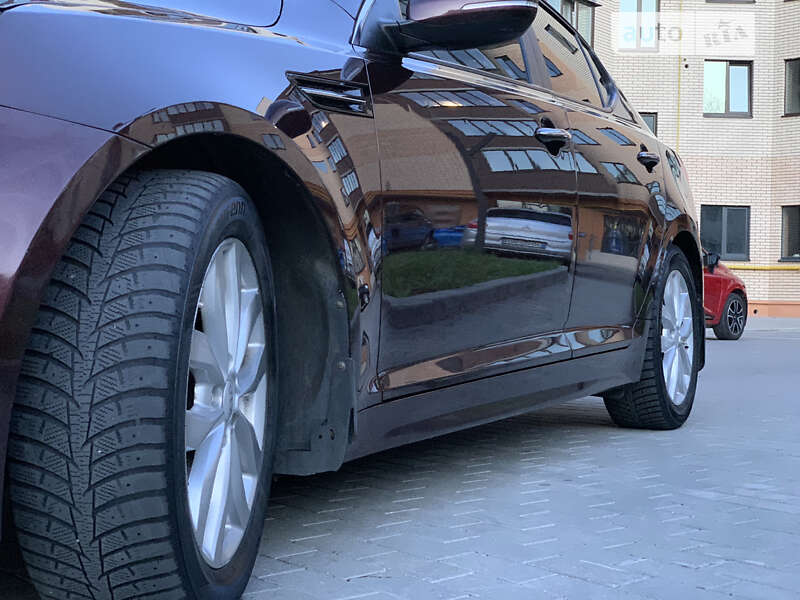 Седан Kia Optima 2015 в Виннице
