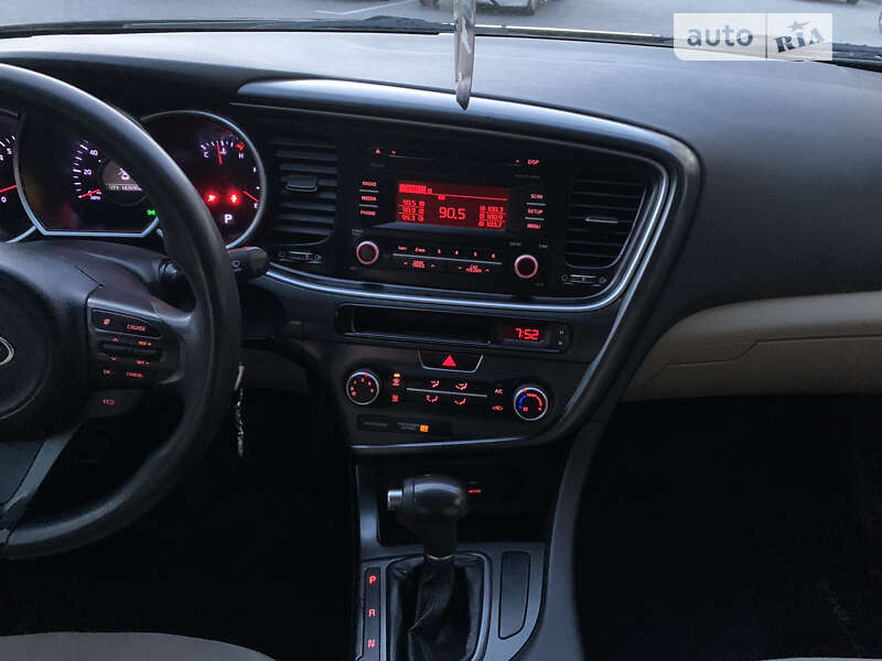 Седан Kia Optima 2015 в Виннице
