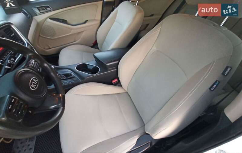 Седан Kia Optima 2014 в Виннице