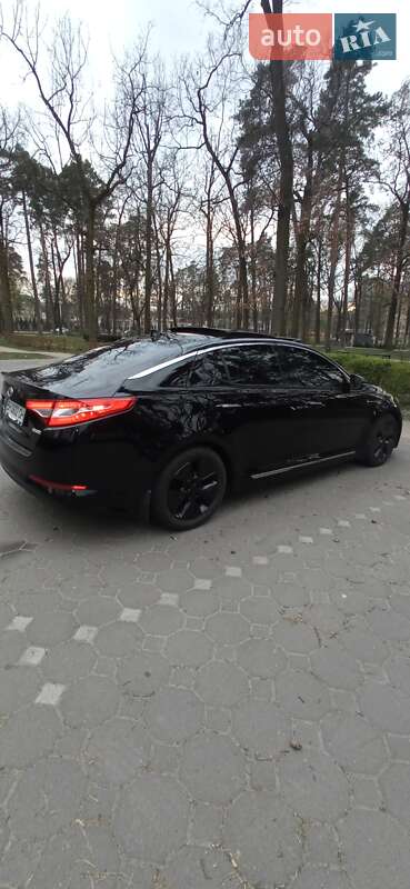 Седан Kia Optima 2012 в Києві