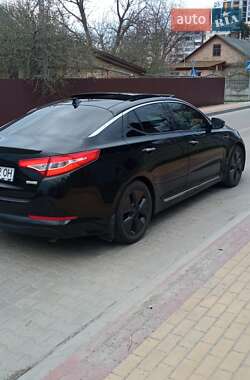 Седан Kia Optima 2012 в Киеве