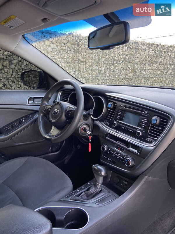 Седан Kia Optima 2014 в Снятині
