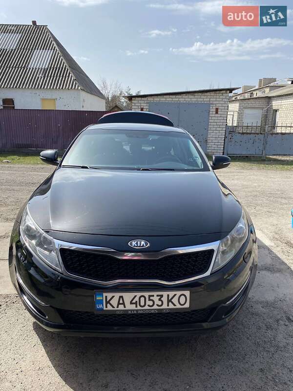 Седан Kia Optima 2011 в Славянске