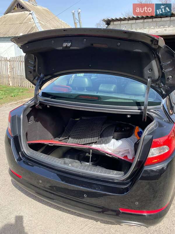 Седан Kia Optima 2011 в Славянске