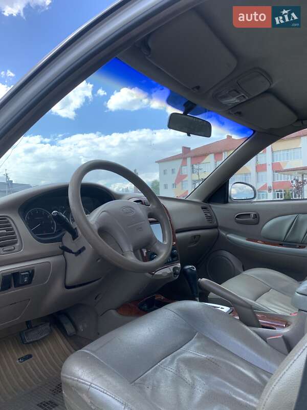 Седан Kia Optima 2000 в Львове