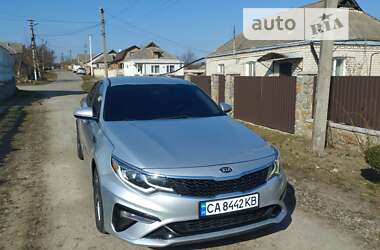 Седан Kia Optima 2019 в Умані