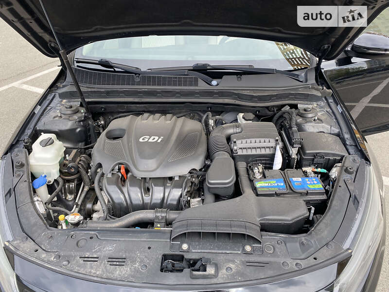 Седан Kia Optima 2013 в Софіївській Борщагівці