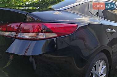 Седан Kia Optima 2016 в Ровно