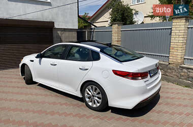 Седан Kia Optima 2016 в Киеве