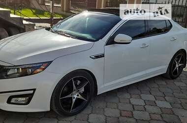 Седан Kia Optima 2015 в 