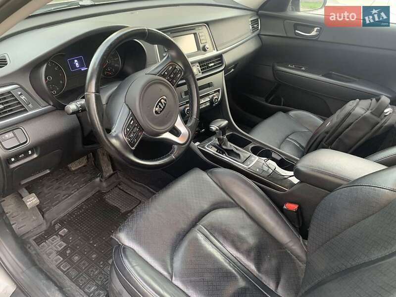 Седан Kia Optima 2016 в Киеве