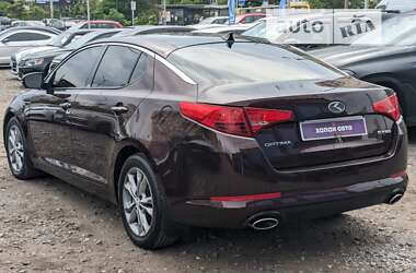 Седан Kia Optima 2012 в Киеве