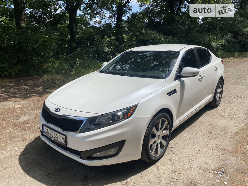 Седан Kia Optima 2012 в Смеле