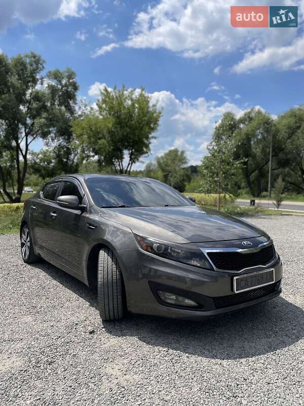 Седан Kia Optima 2012 в Умани