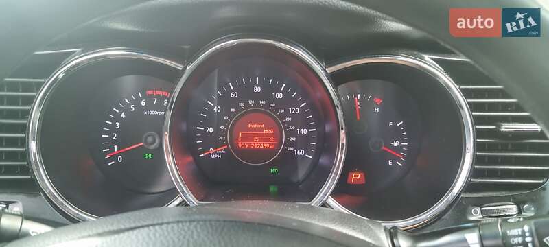 Седан Kia Optima 2012 в Умани