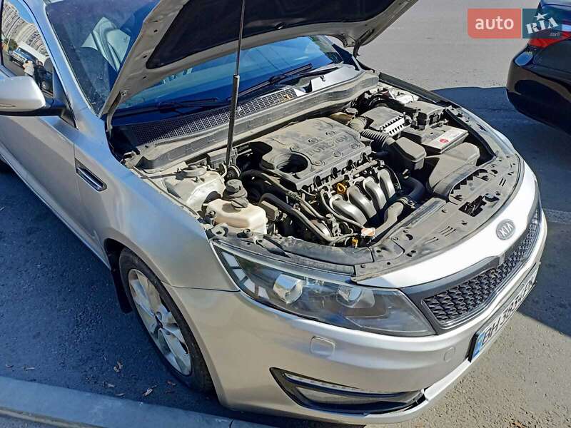 Седан Kia Optima 2011 в Одессе