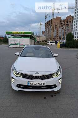 Седан Kia Optima 2017 в Ивано-Франковске