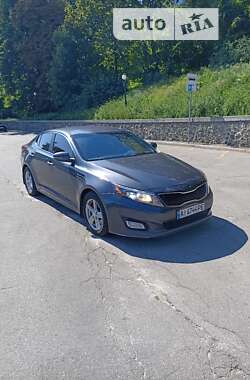 Седан Kia Optima 2015 в Киеве