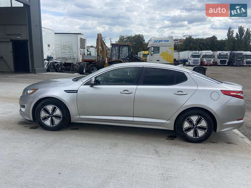 Седан Kia Optima 2013 в Киеве