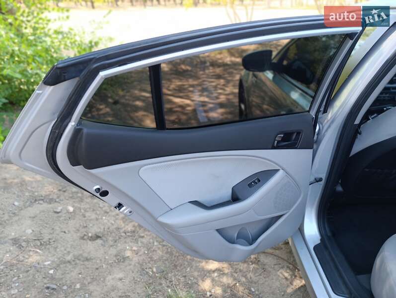 Седан Kia Optima 2014 в Миколаєві